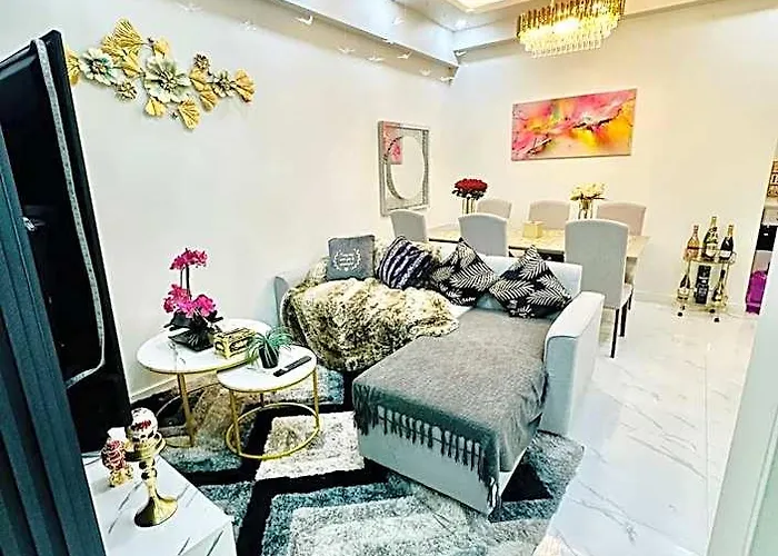 Gina Staycation The Atherton Dmci Paranaque فندق